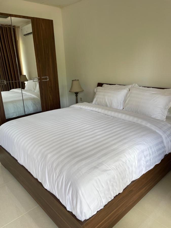 Red Island Villas Banyuwangi  Luaran gambar