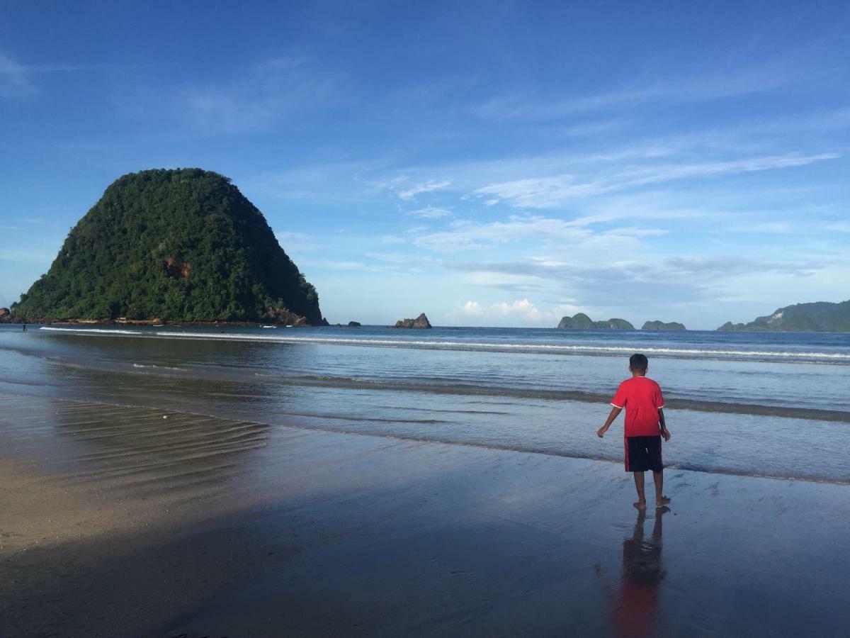 Red Island Villas Banyuwangi  Luaran gambar