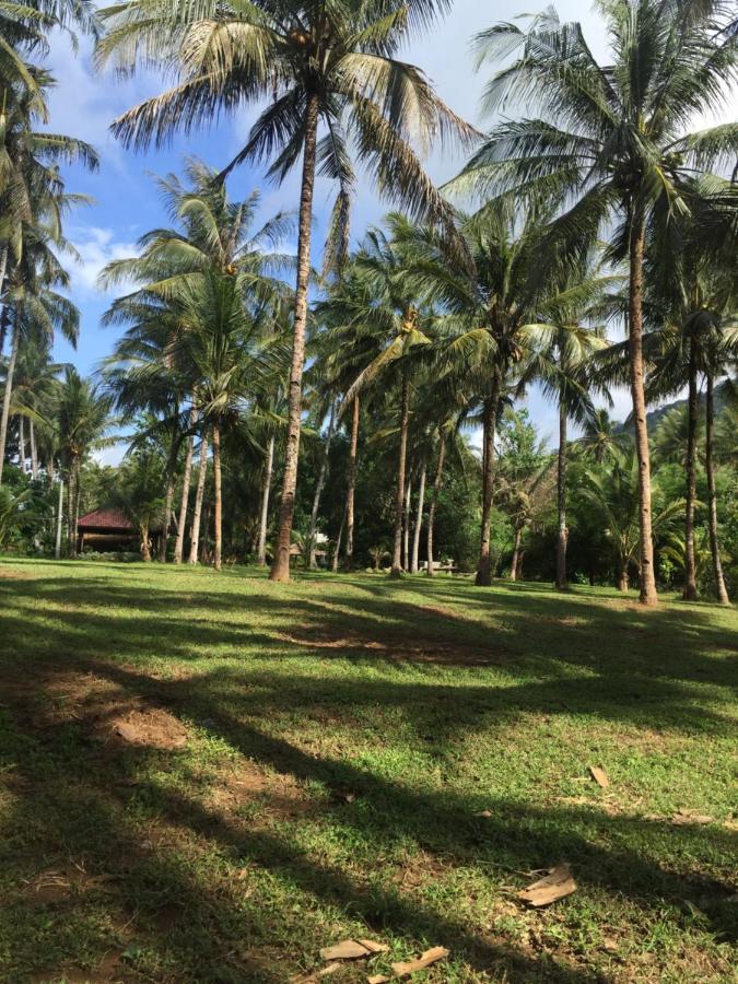 Red Island Villas Banyuwangi  Luaran gambar